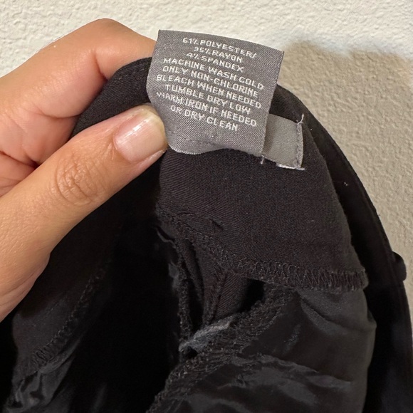 GUC ANN TAYLOR Modern Fit Lower On Waist Black Trouser Pants - Picture 4 of 6